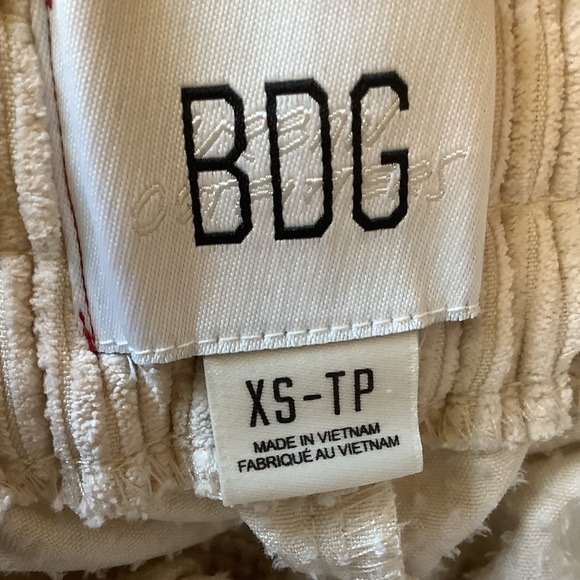 BDG Corduroy pants!✨ - Picture 3 of 4